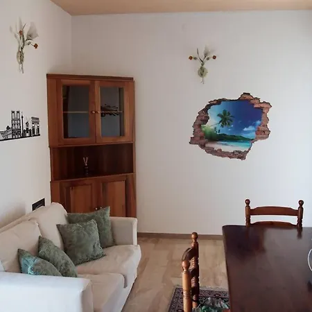 Attico Confortevole Vicino A Venezia E Padova Apartamento *